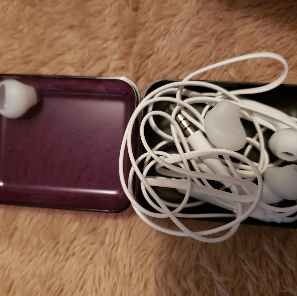 Ear phones